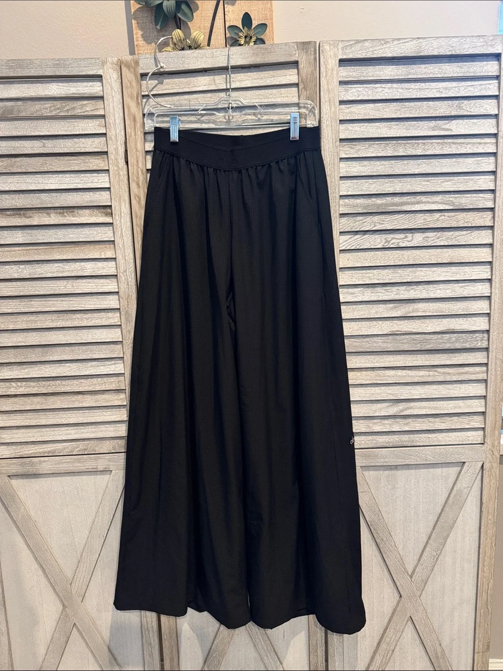 ALO Yoga Black Flow Mesh Mirage Wide-Leg Trouser